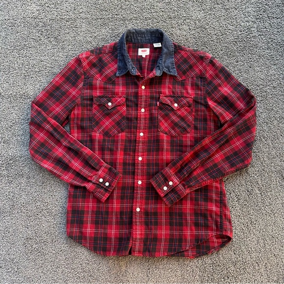 Levi’s Pearl Snap Red Plaid Denim Collar Mid-weight Long Sleeve Size Medium - Picture 2 of 9